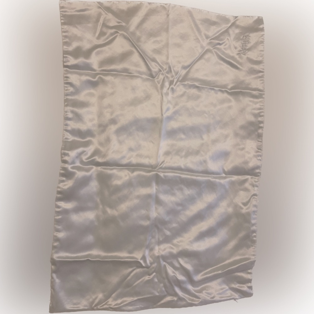 Blissy silk pillowcase